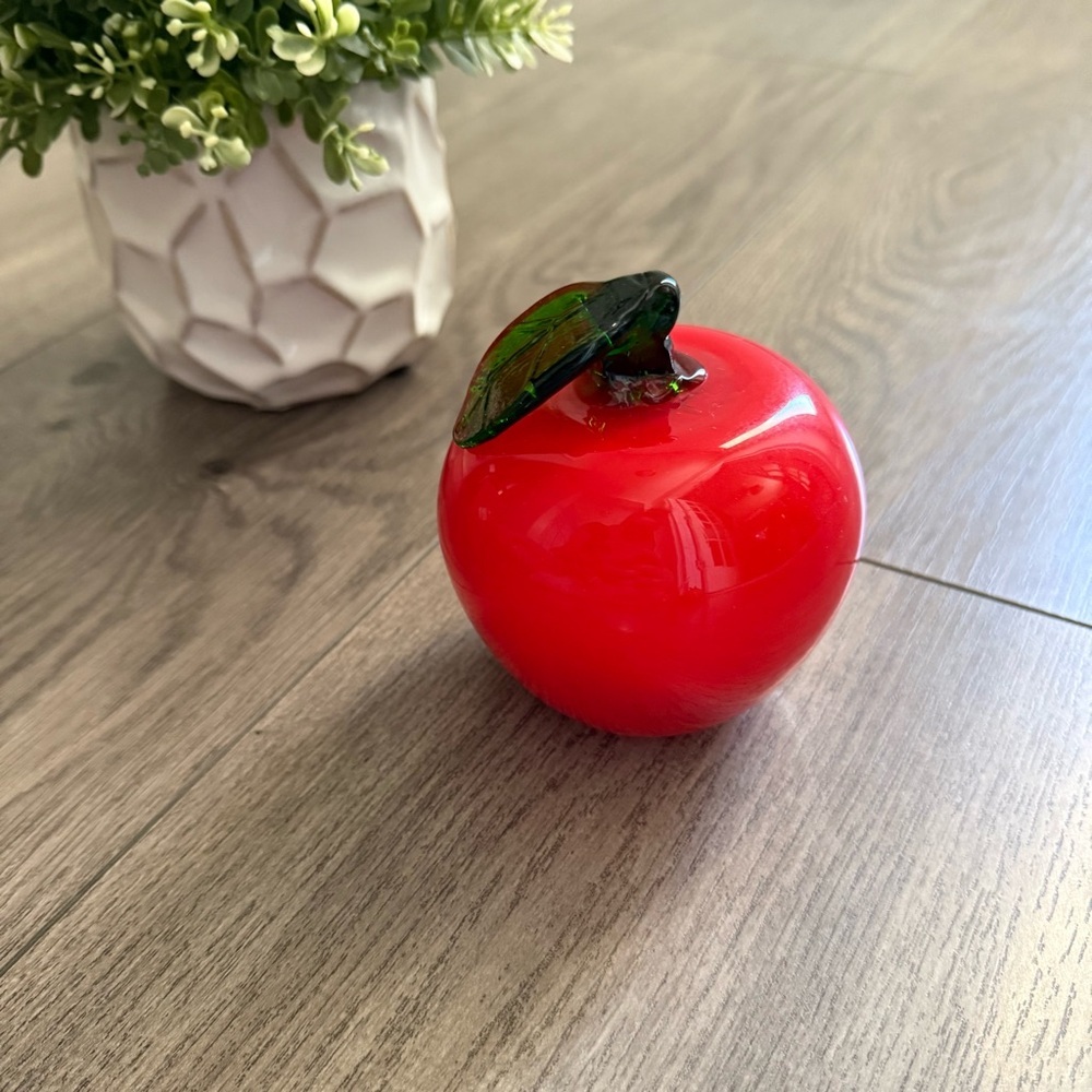 Vintage MCM Hand Blown Red Apple‎ Glass Fruit - Picture 3 of 6
